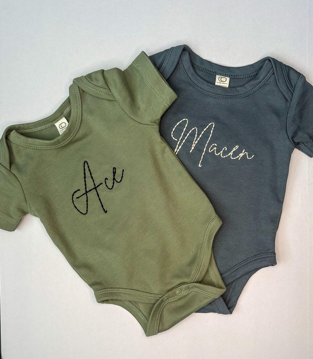 Personalized Baby Bodysuit. Hand embroidered Onesie. Baby An...